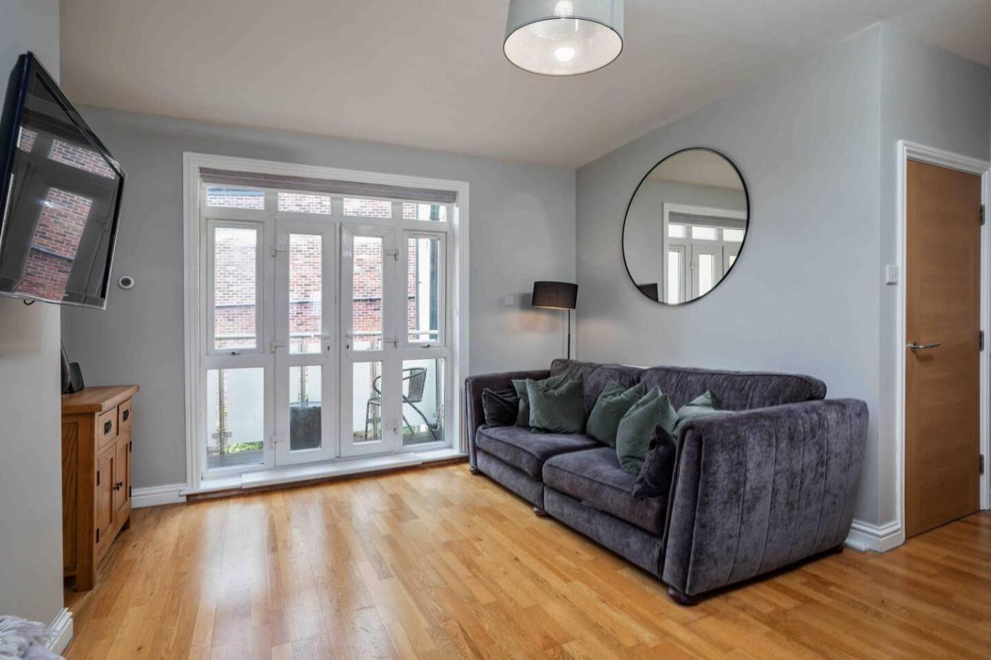 Stylish & Spacious 3 Bed Apartment With Parking شيفيلد المظهر الخارجي الصورة
