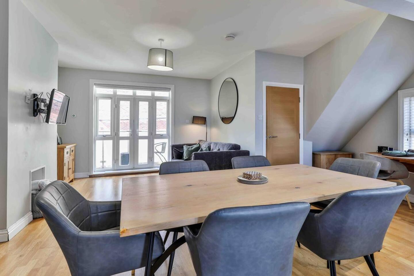 Stylish & Spacious 3 Bed Apartment With Parking شيفيلد المظهر الخارجي الصورة